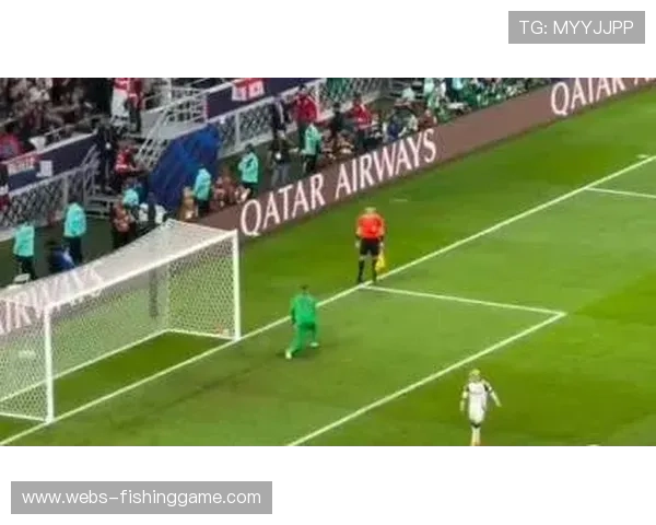 萨福诺夫扑点瞬间，斯特拉斯堡门神成焦点